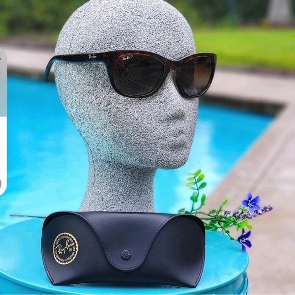 RAY-BAN Brown Gradient Rectangular Sunglasses, New - Picture 1 of 15